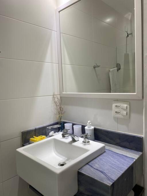 Charmoso Apartamento Na Av. Atlantica, Copacabana Rio de Janeiro Exterior photo